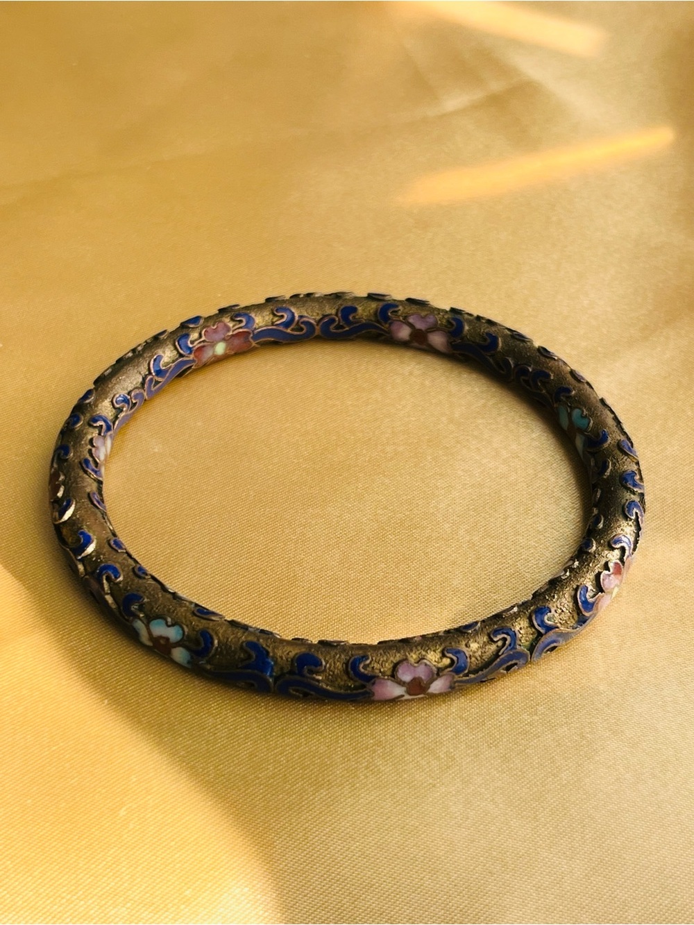 ✨ Antique Vintage Cloisonné Enamel Floral Bangle Bracelet! ✨
